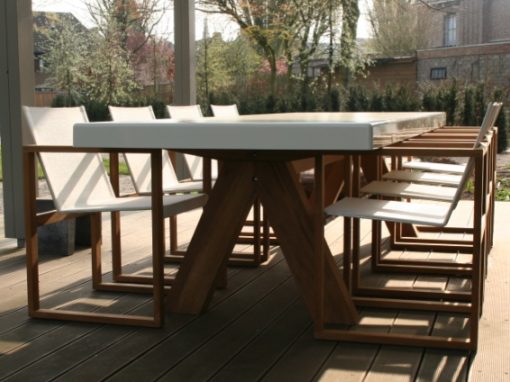 Roy Dining Table